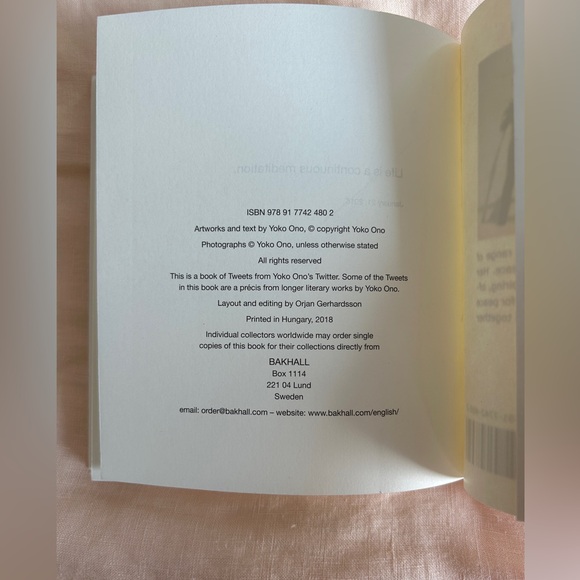 Yoko Ono Live in the Light of Hope Bakhåll paperback 2018 - Picture 3 of 7